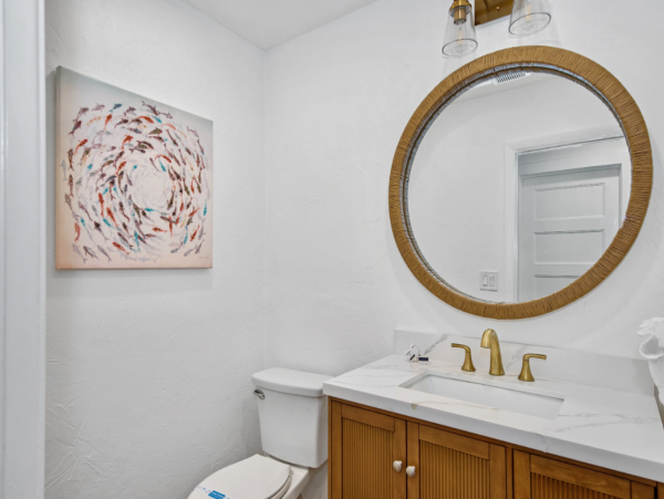 Fort Myers Beach Vacation Rental - Spacious 6 Bedroom Coastal Retreat Near Beach